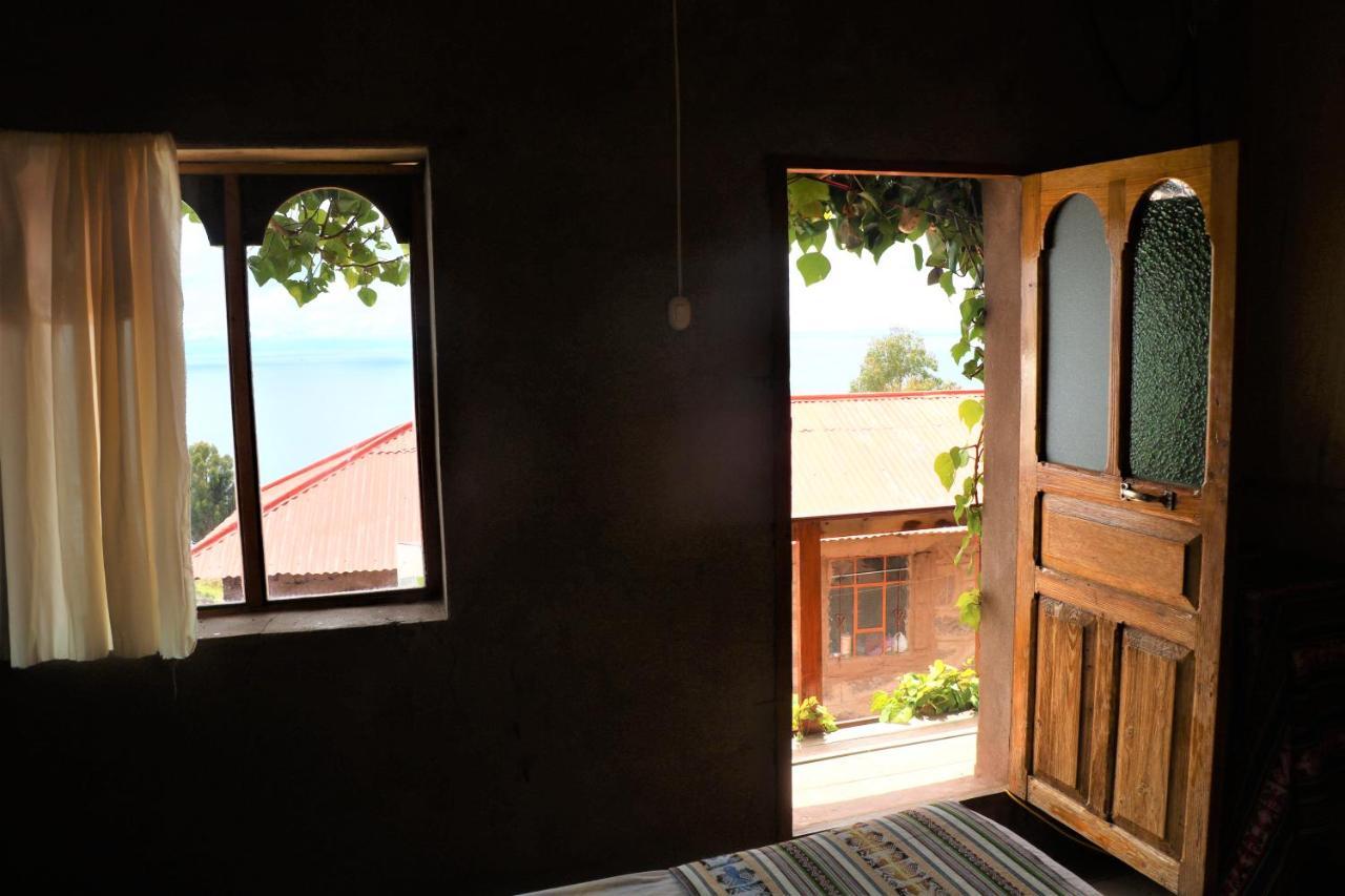 Taquile Lodge - Un Lugar De Ensueno Huillanopampa Exterior photo
